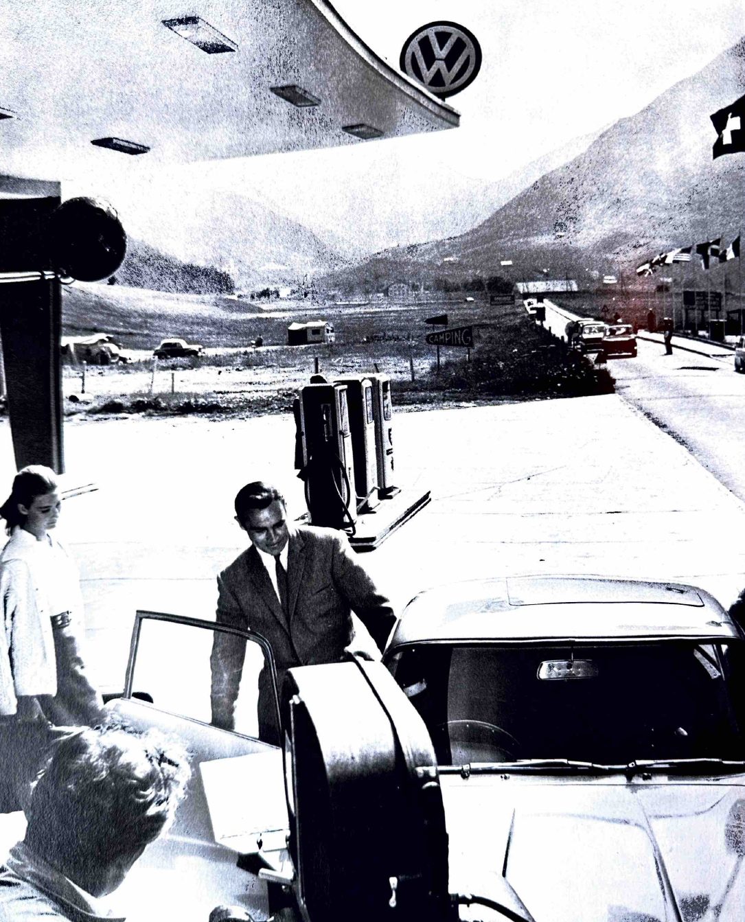 Historical filming scene at the Andermatt petrol station in summer 1964